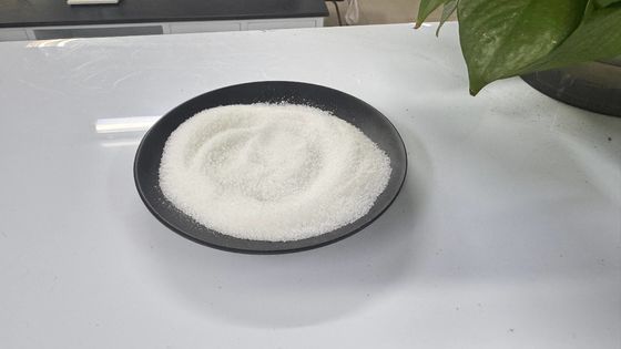 সলিড চেহারা জল চিকিত্সা পলিঅ্যাক্রিলামাইড অ্যানিয়োনিক ক্যাটিওনিক এবং উচ্চ আইওনিক চার্জ সহ